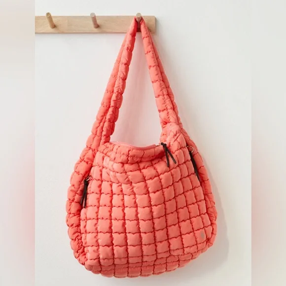NWT Free People Quilted Carryall Bag - Picture 2 of 3
